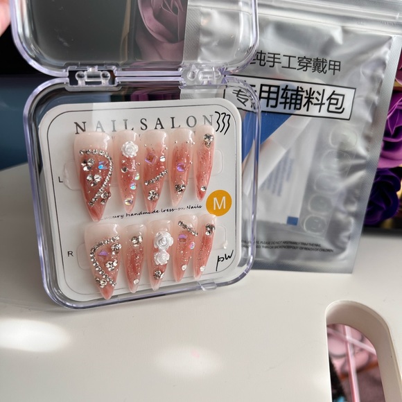 Handmade press on nail - Picture 4 of 6